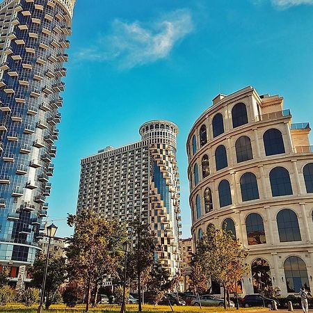 バトゥーミOrbi Sea Towers Block Gアパートメント エクステリア 写真